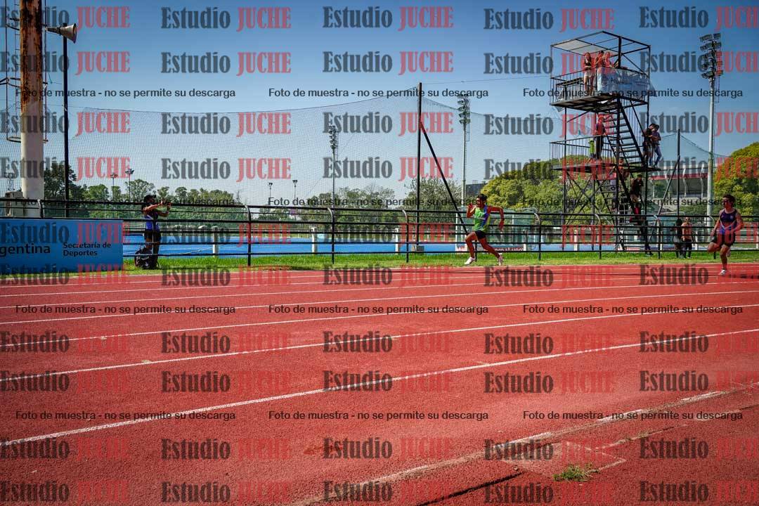 Fotos de los 200 m llanos de varones