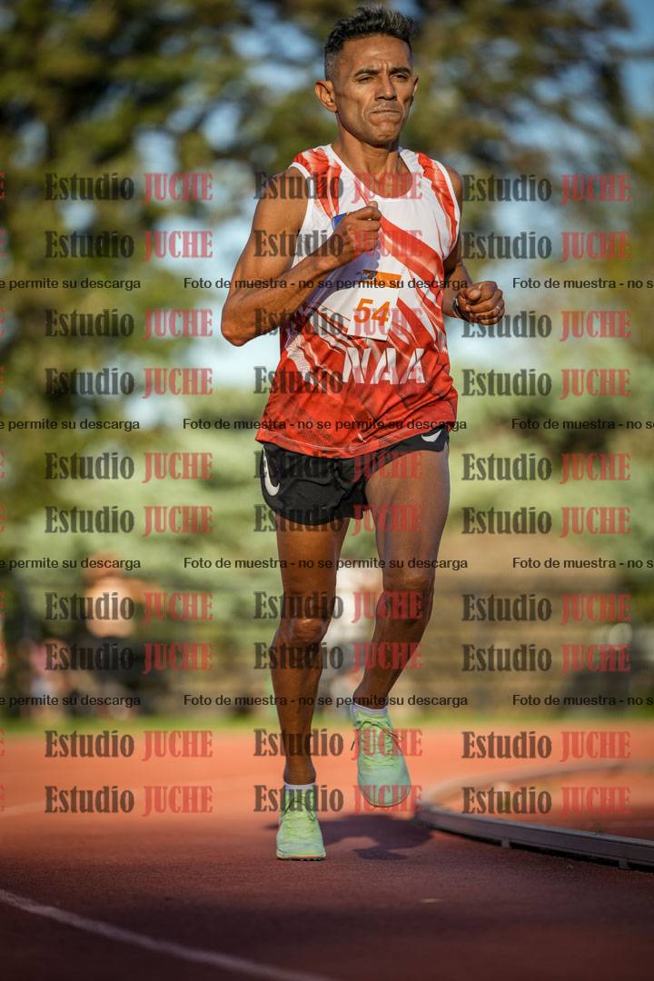 Fotos de los 3000 m llanos de varones