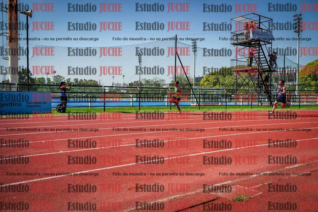 Fotos de los 200 m llanos de varones