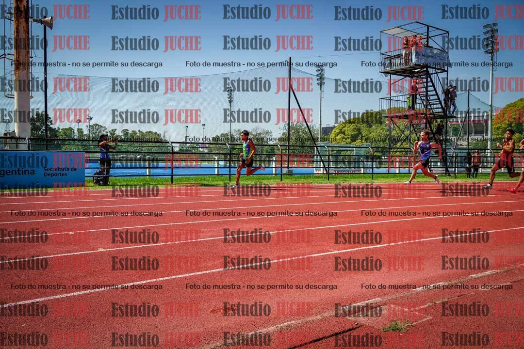 Fotos de los 200 m llanos de varones