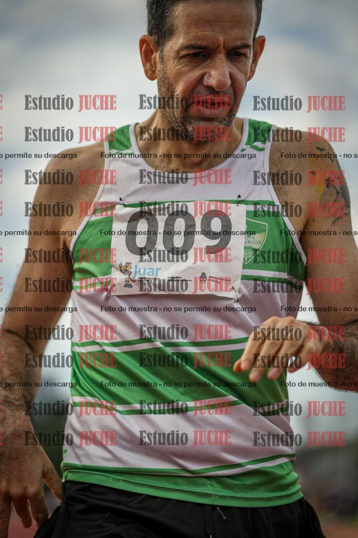 Fotos de los 800 m llanos de varones