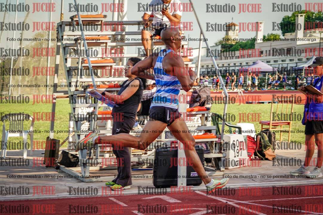 Fotos de los 1500 m llanos de varones