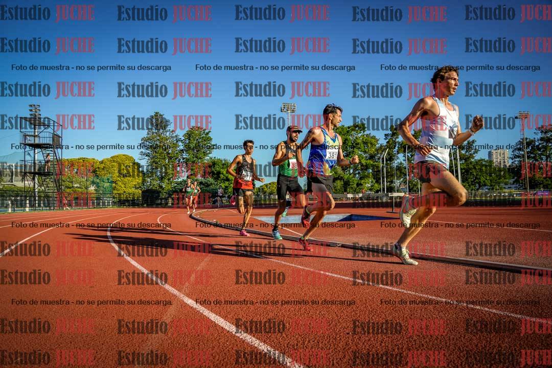 Fotos de los 3000 m llanos de varones