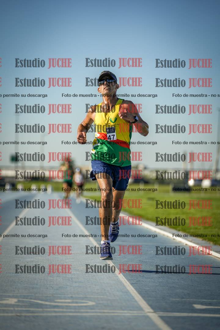 Fotos de los 3000 m llanos de varones