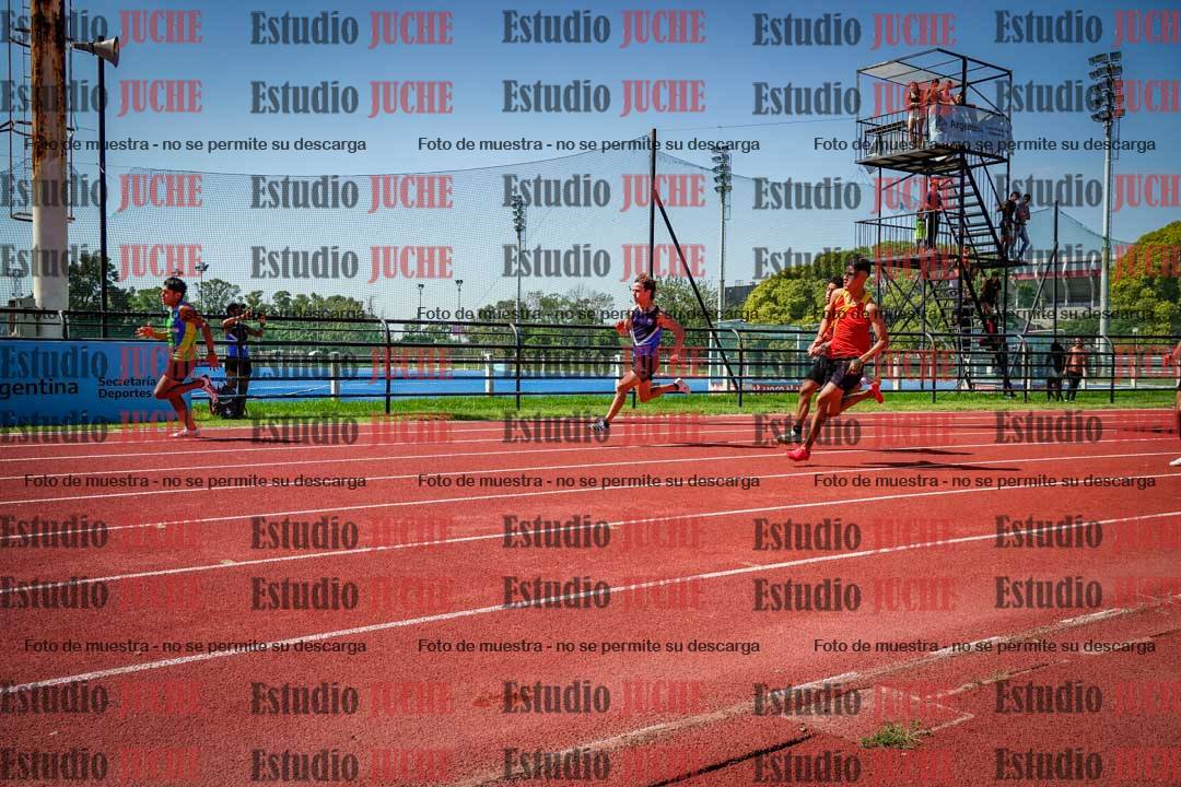 Fotos de los 200 m llanos de varones