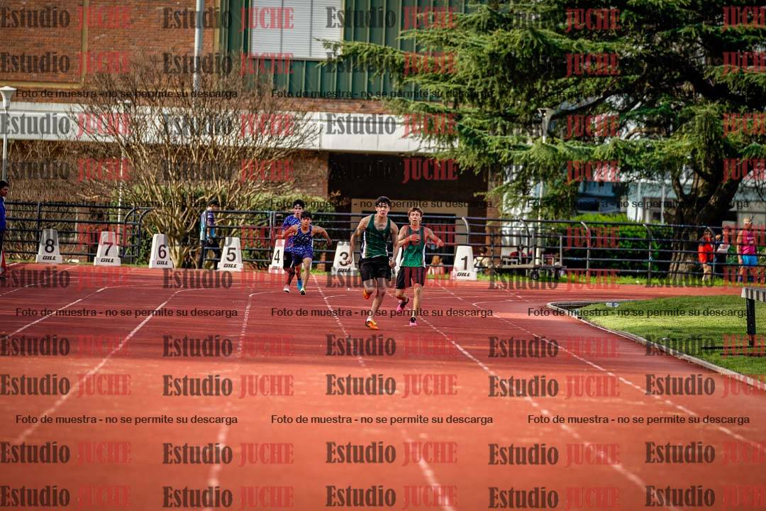 Fotos de las postas 5x80 m llanos de varones