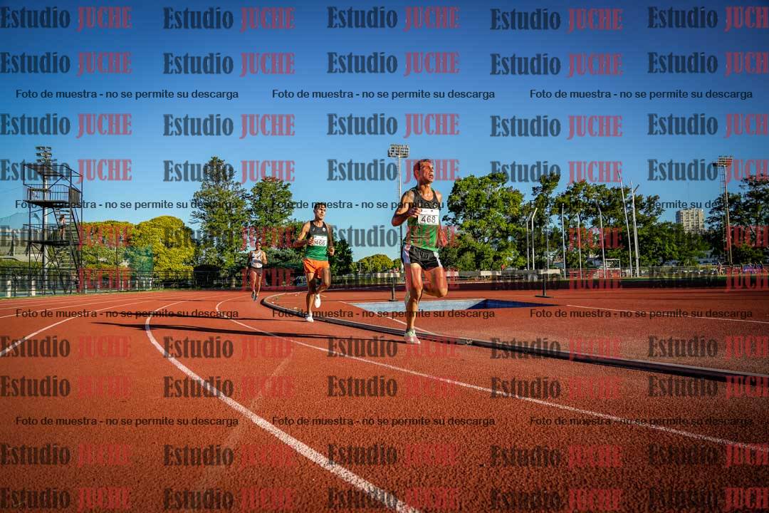 Fotos de los 3000 m llanos de varones