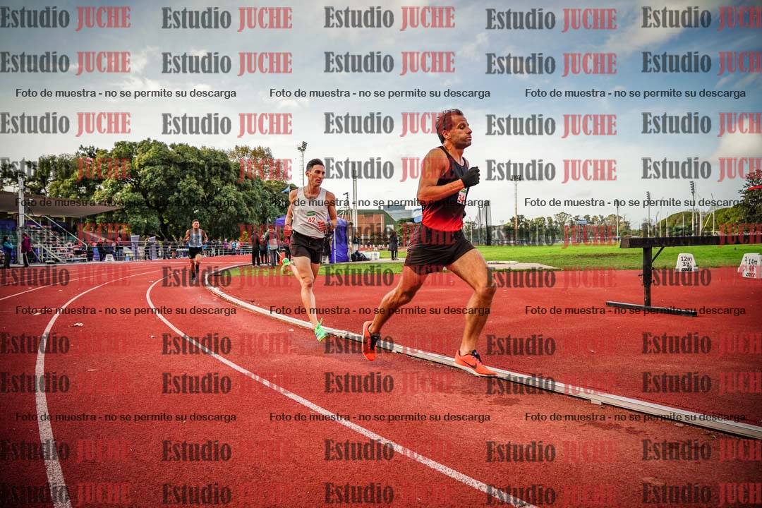 Fotos de los 3000 m llanos de varones
