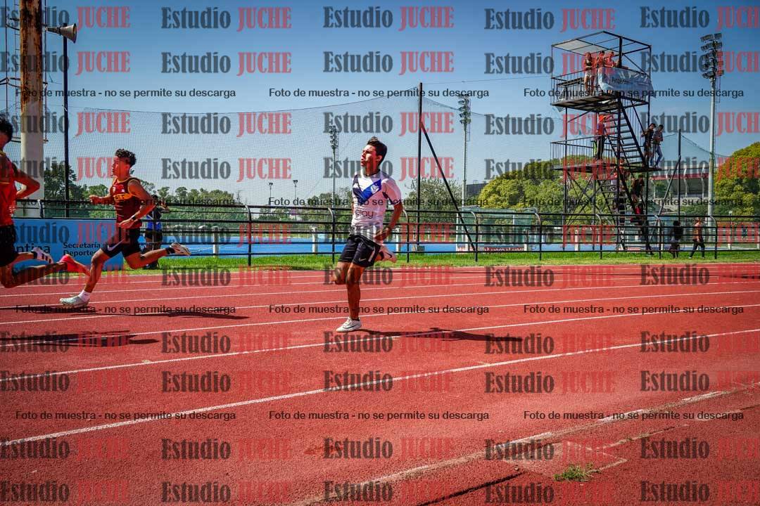 Fotos de los 200 m llanos de varones
