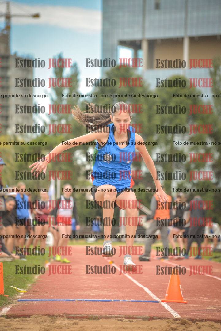 Fotos del salto en largo - mujeres U16