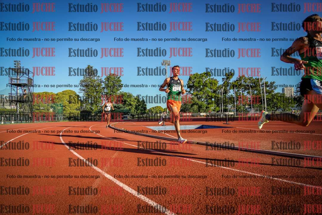 Fotos de los 3000 m llanos de varones