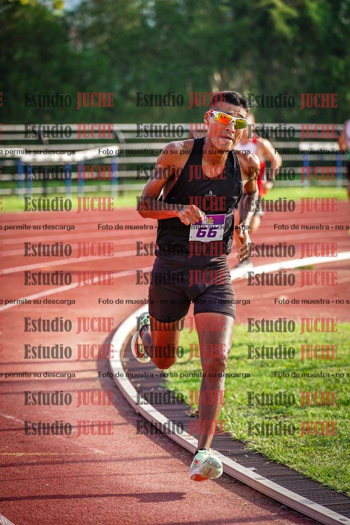Fotos de los 3000 m llanos de varones