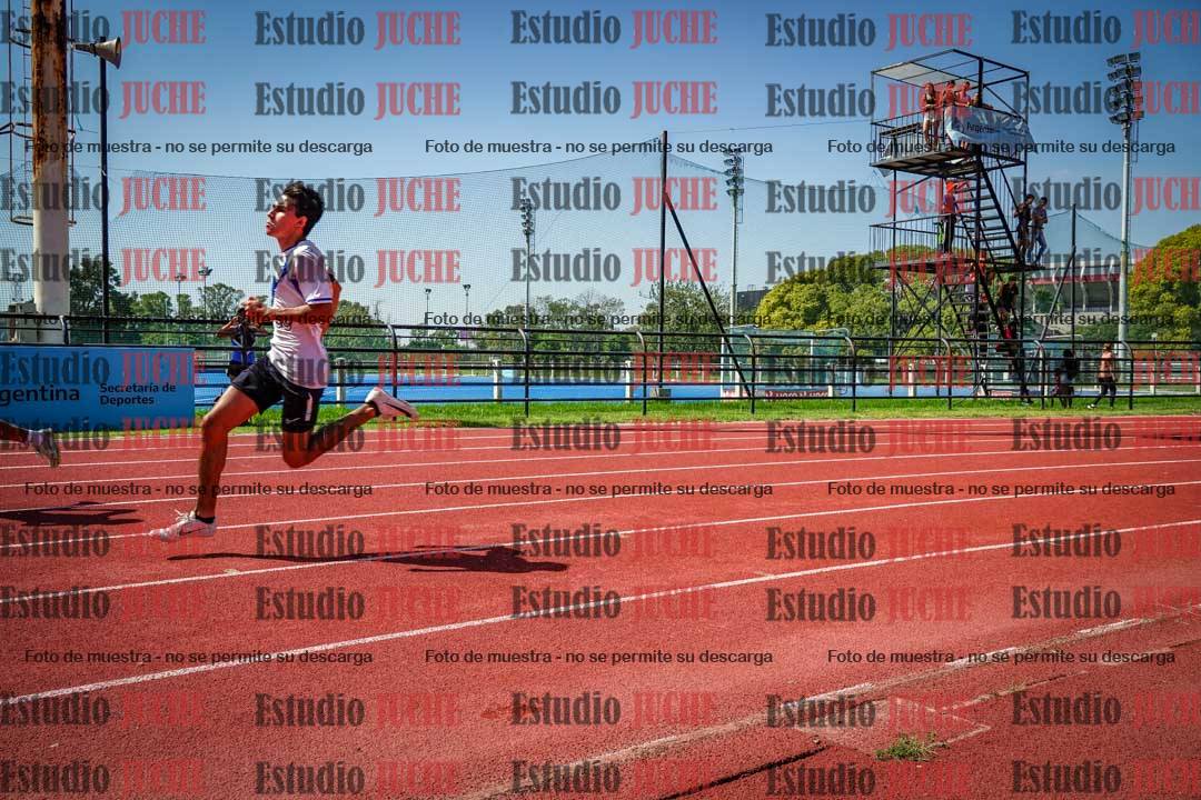 Fotos de los 200 m llanos de varones