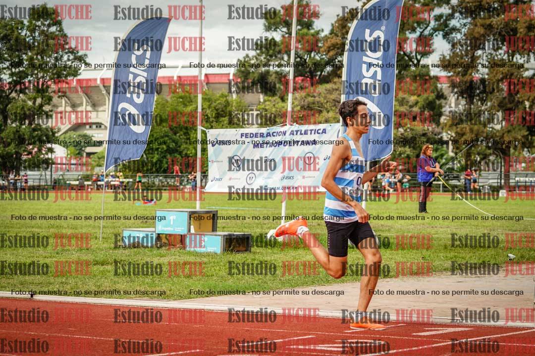 Fotos de los 800 m llanos de varones