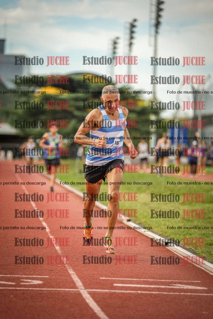 Fotos de los 800 m llanos de varones