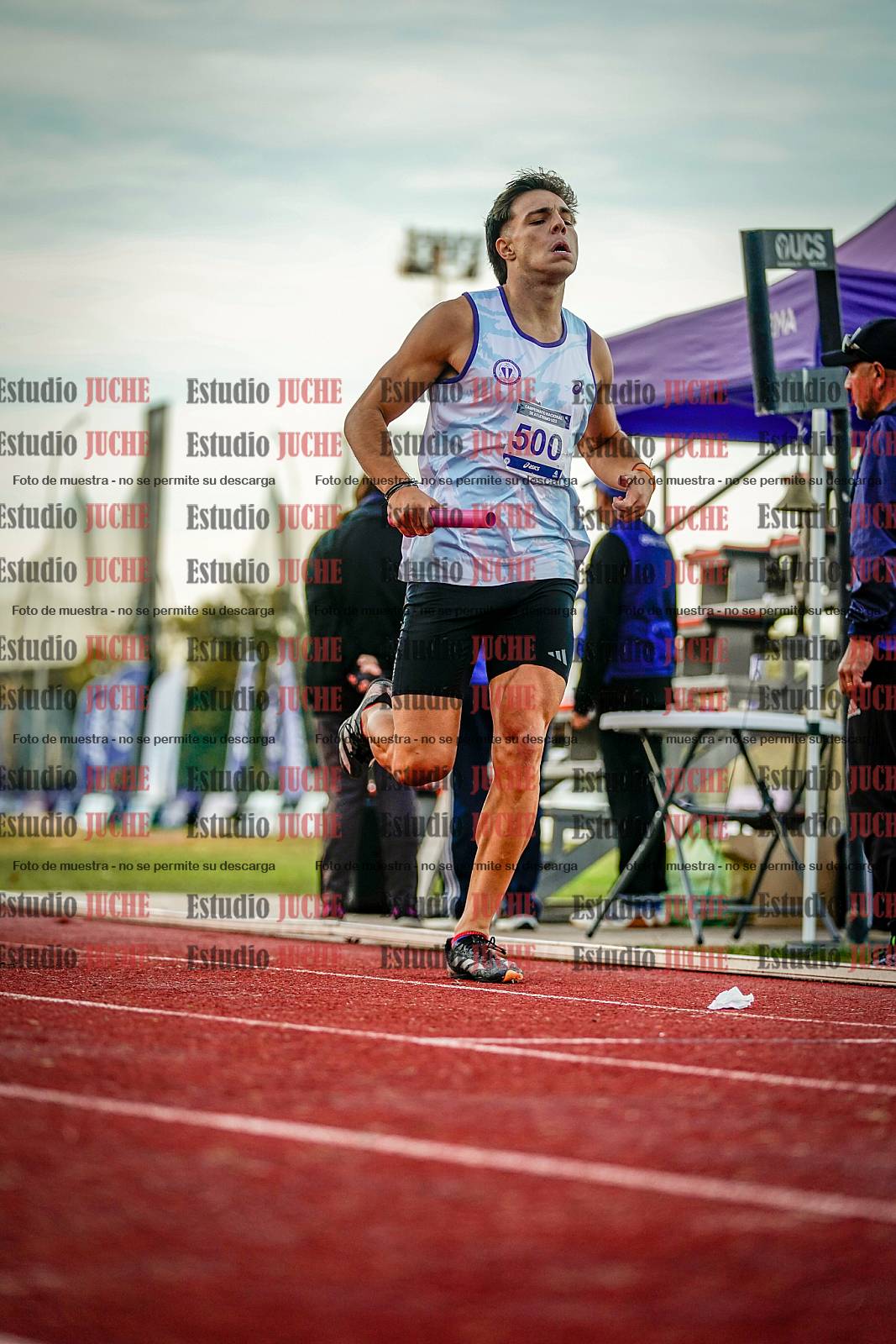 Fotos de las postas 4x400 m de varones