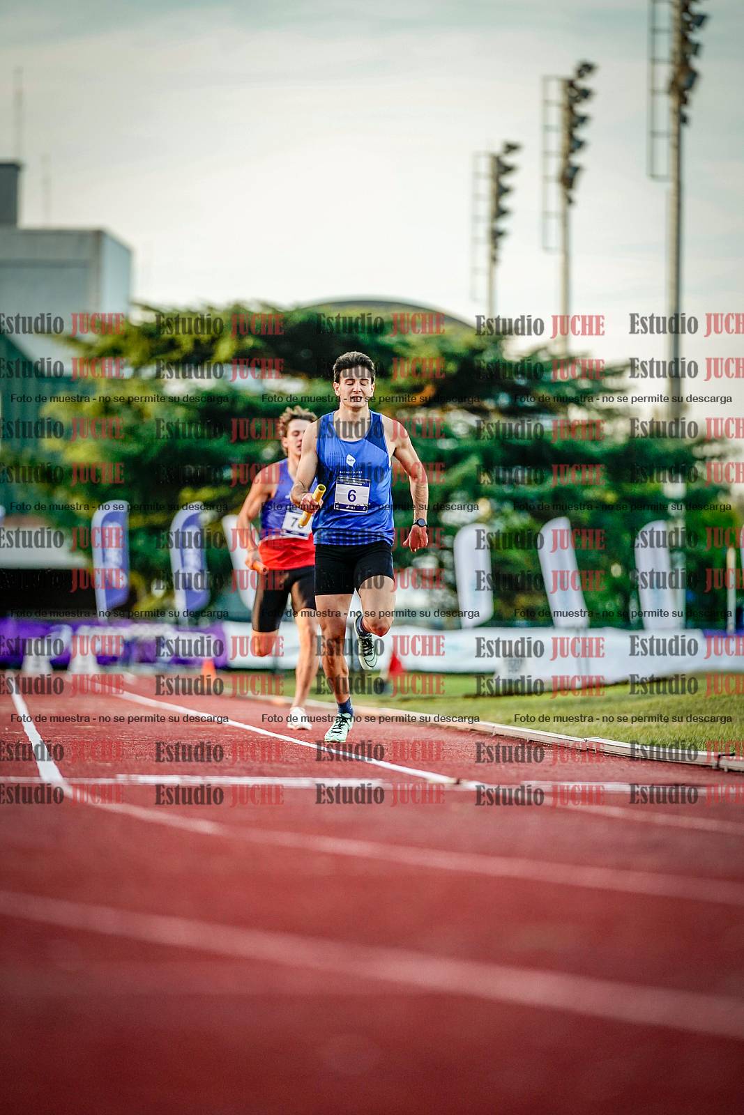 Fotos de las postas 4x400 m de varones