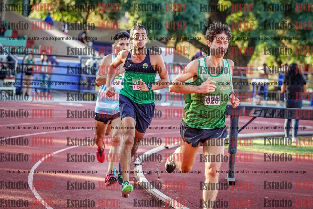 Fotos de los 3000 m llanos de varones
