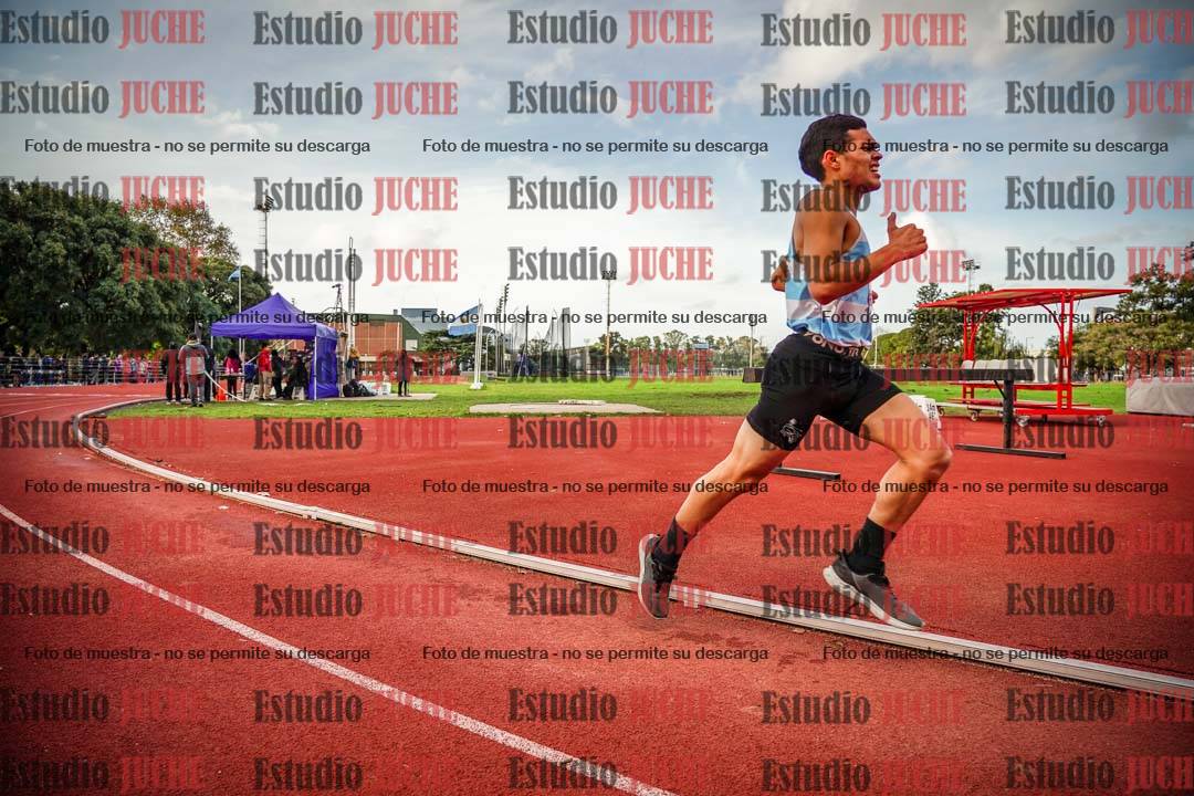 Fotos de los 3000 m llanos de varones
