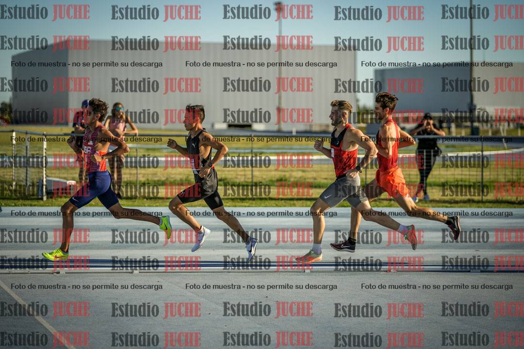 Fotos de los 1500 m llanos de varones