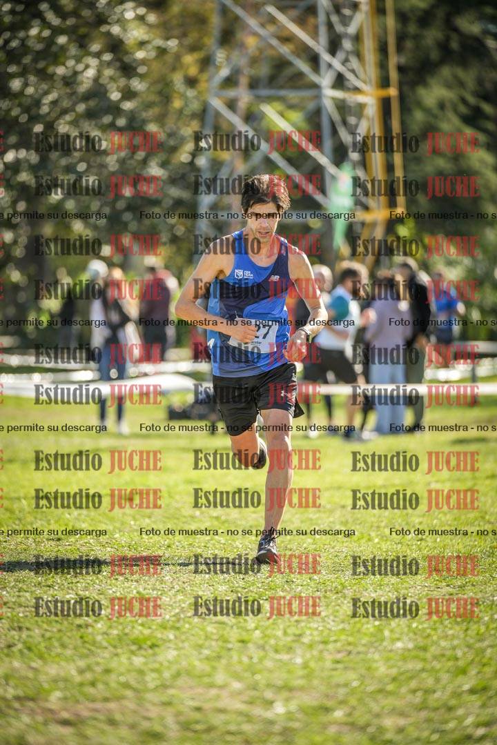 Fotos de la llegada del cross de 8000 m