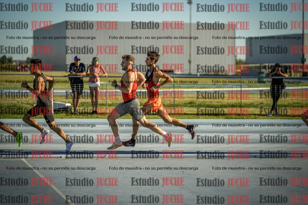 Fotos de los 1500 m llanos de varones