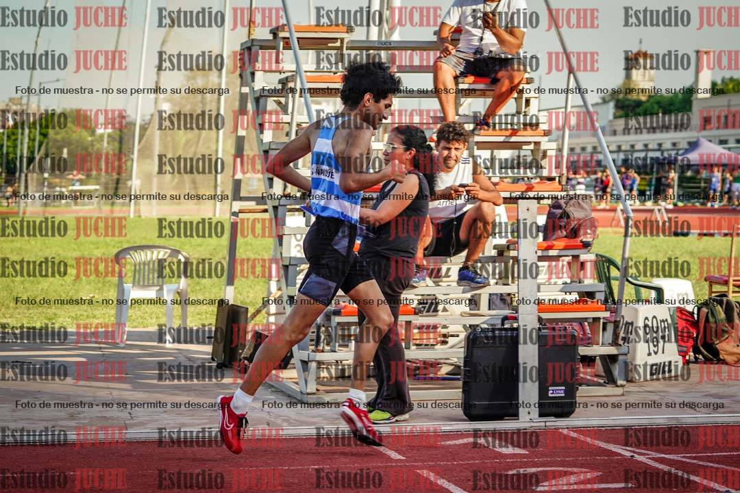 Fotos de los 1500 m llanos de varones