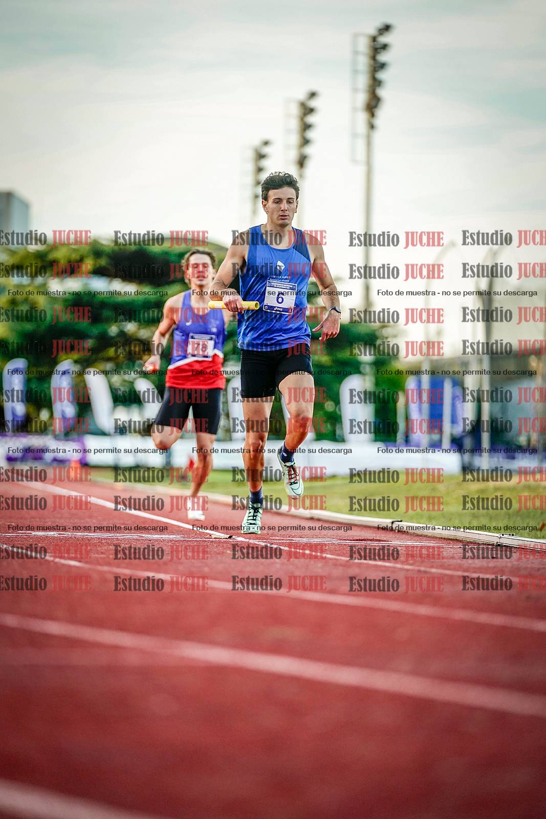 Fotos de las postas 4x400 m de varones