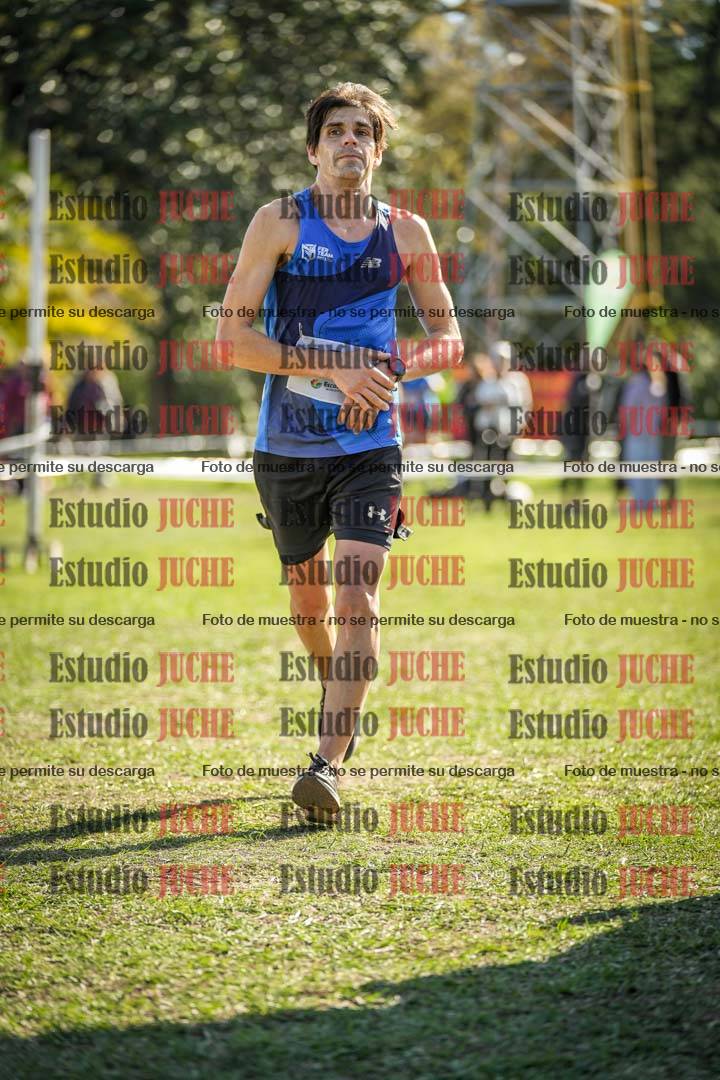 Fotos de la llegada del cross de 8000 m