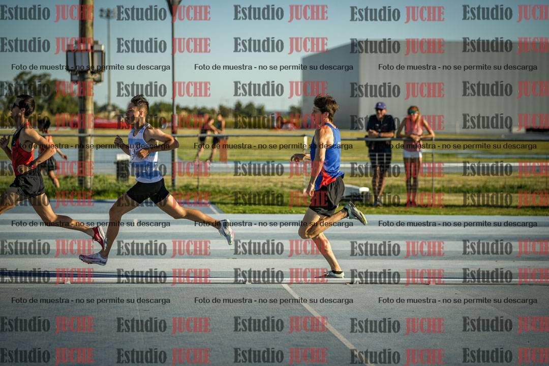 Fotos de los 1500 m llanos de varones