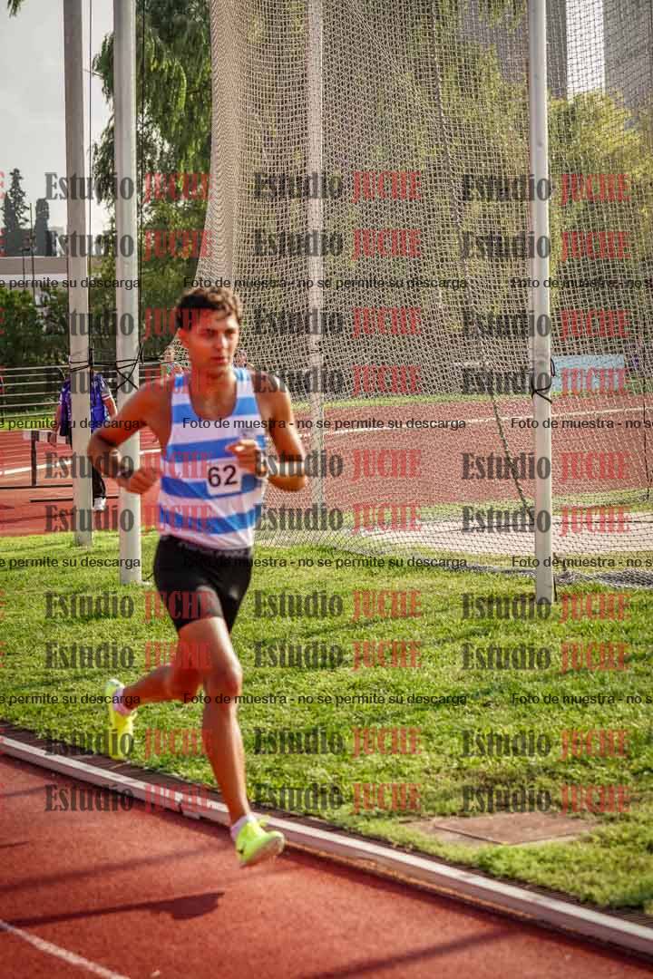 Fotos de los 3000 m llanos de varones