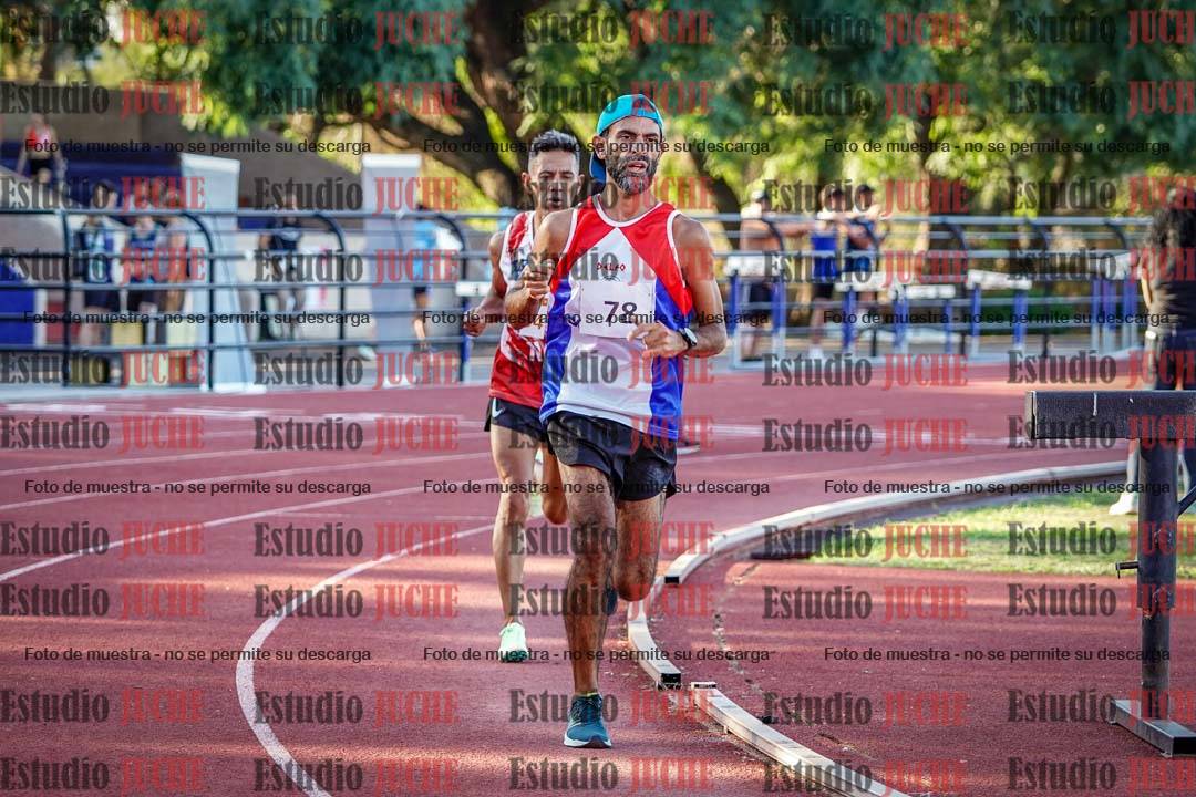 Fotos de los 3000 m llanos de varones