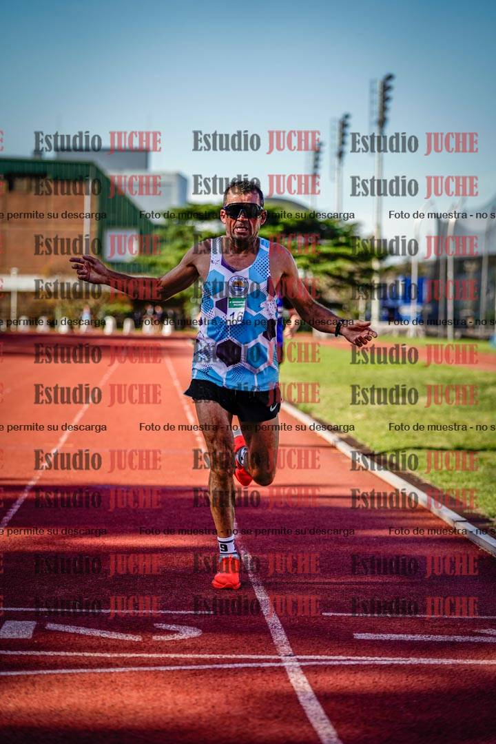 Fotos de los 5000 m llanos de mujeres y varones
