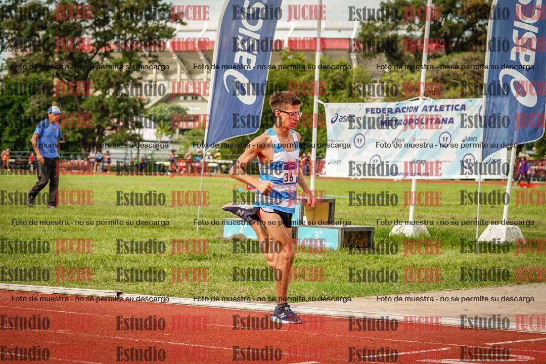 Fotos de los 800 m llanos de varones