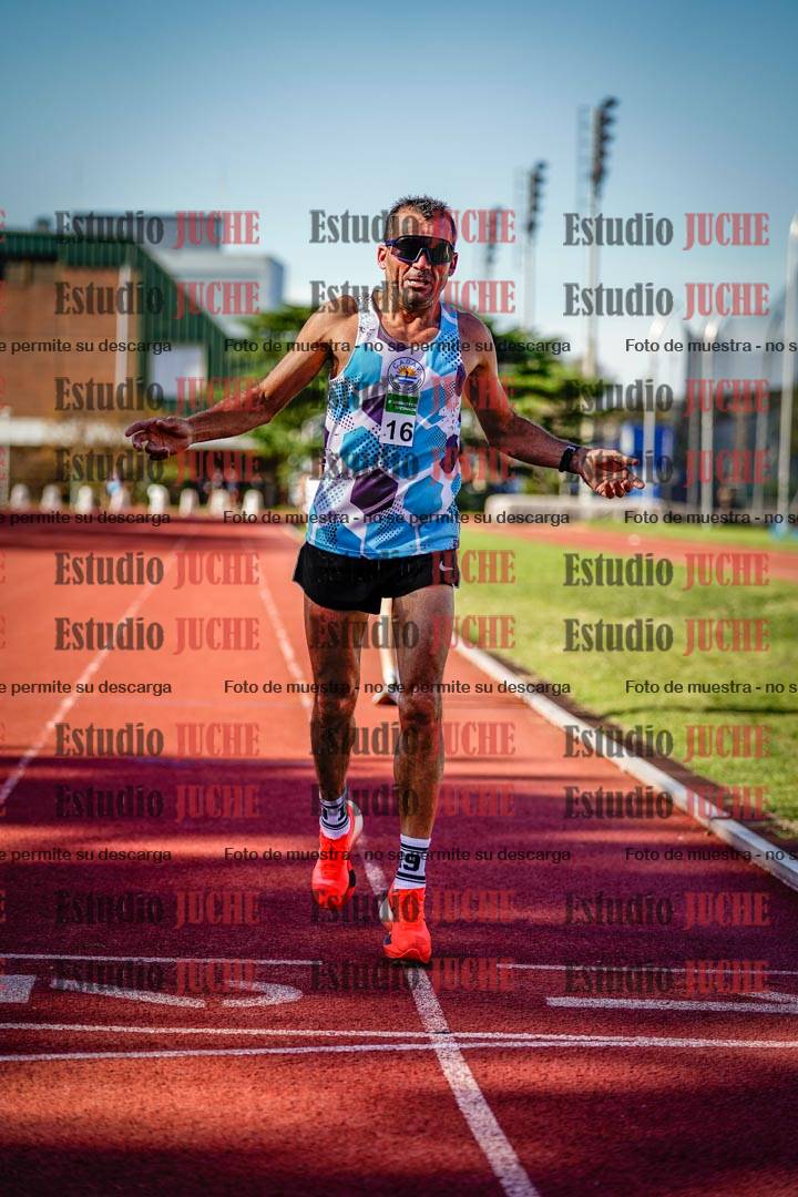 Fotos de los 5000 m llanos de mujeres y varones