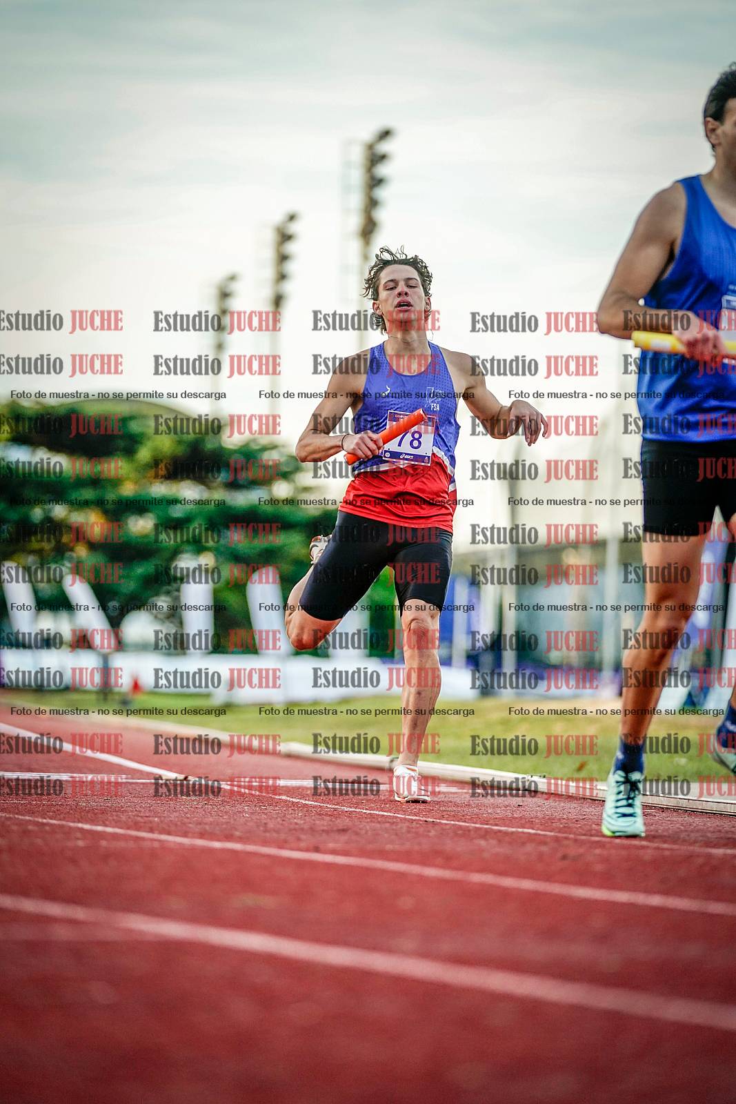 Fotos de las postas 4x400 m de varones