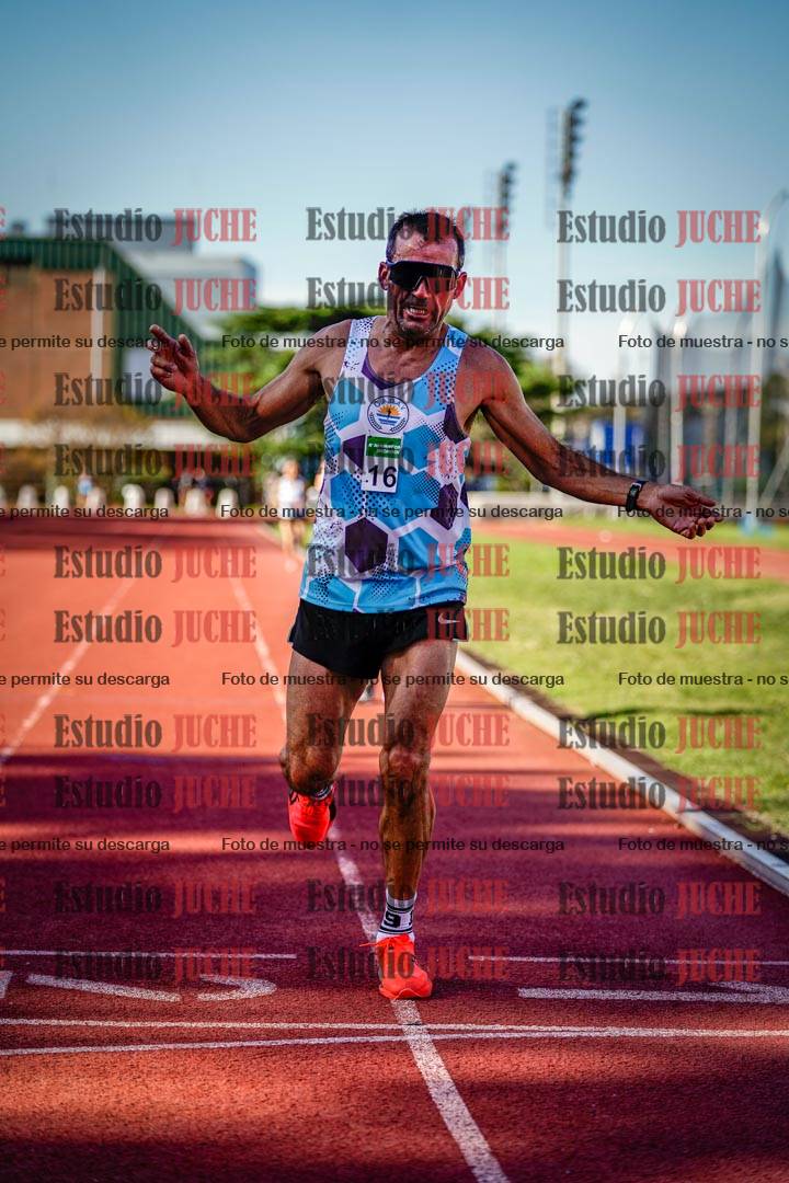 Fotos de los 5000 m llanos de mujeres y varones