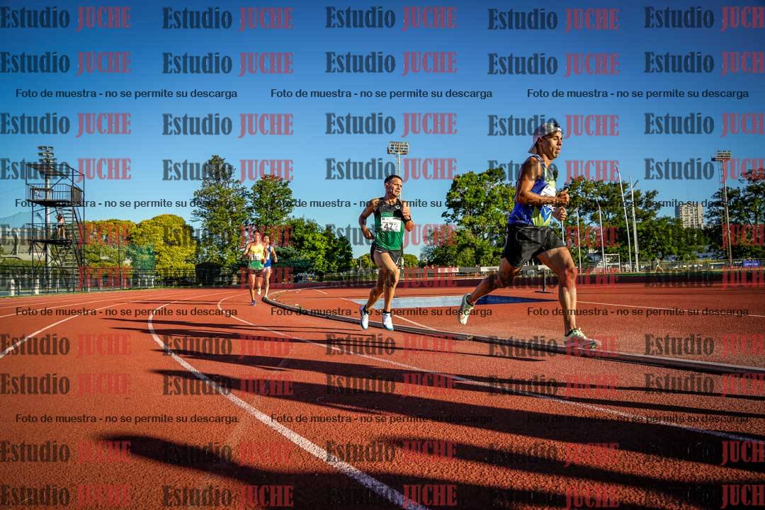 Fotos de los 3000 m llanos de varones