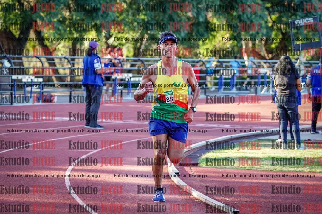 Fotos de los 3000 m llanos de varones