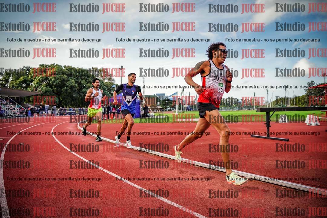 Fotos de los 3000 m llanos de varones