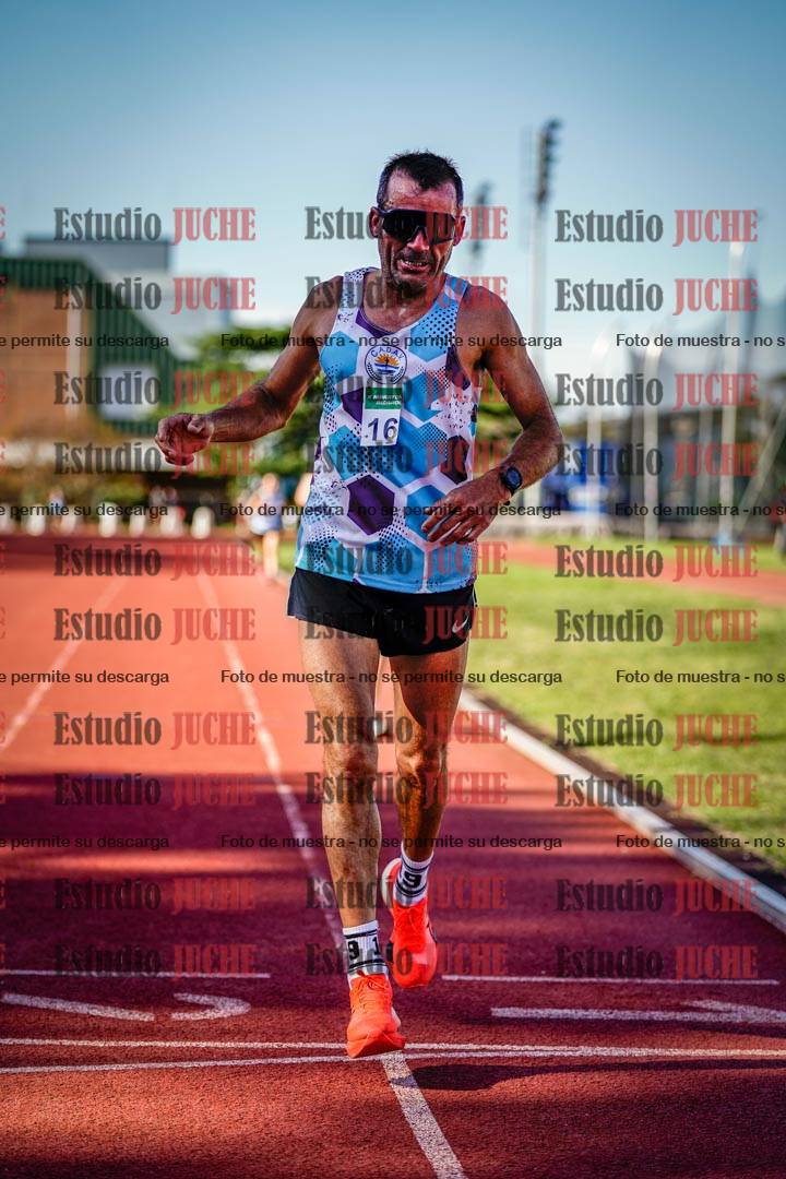 Fotos de los 5000 m llanos de mujeres y varones