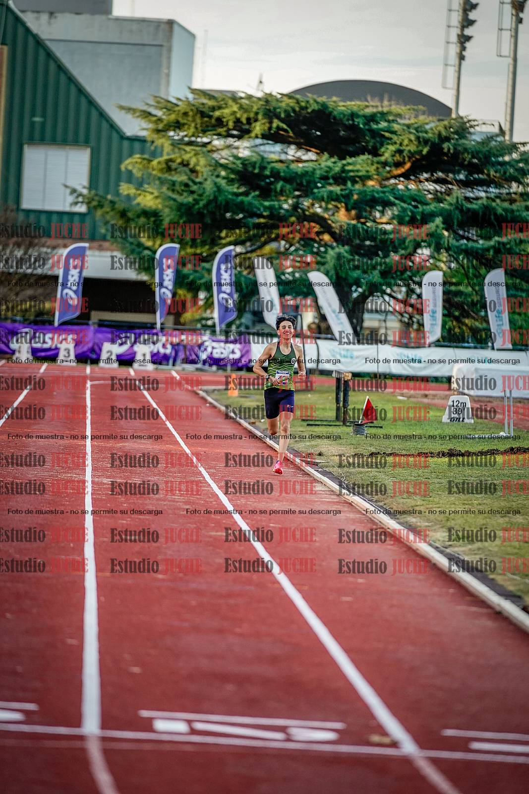 Fotos de las postas 4x400 m de varones