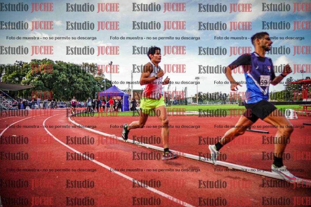 Fotos de los 3000 m llanos de varones