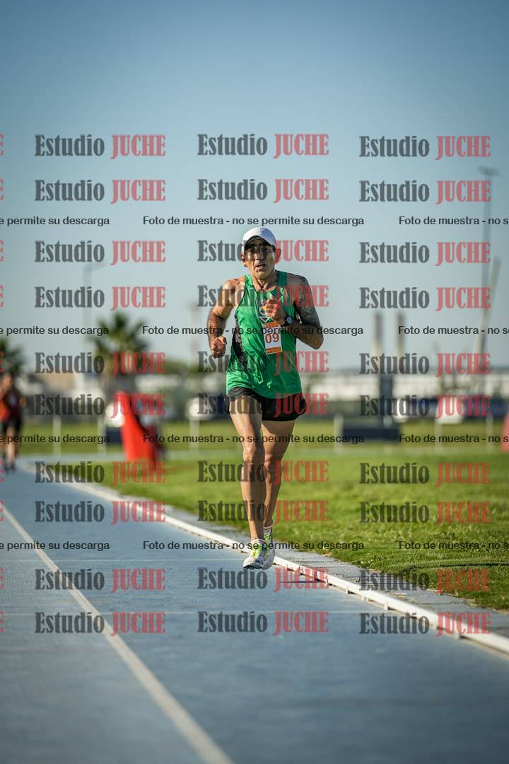 Fotos de los 3000 m llanos de varones