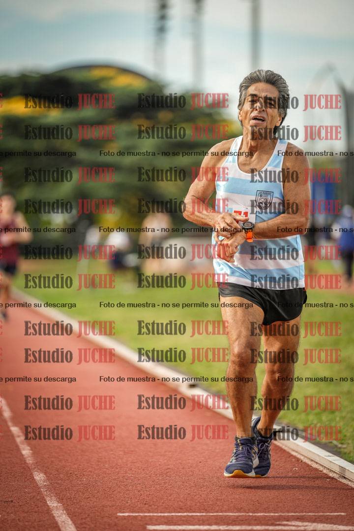 Fotos de los 800 m llanos de varones