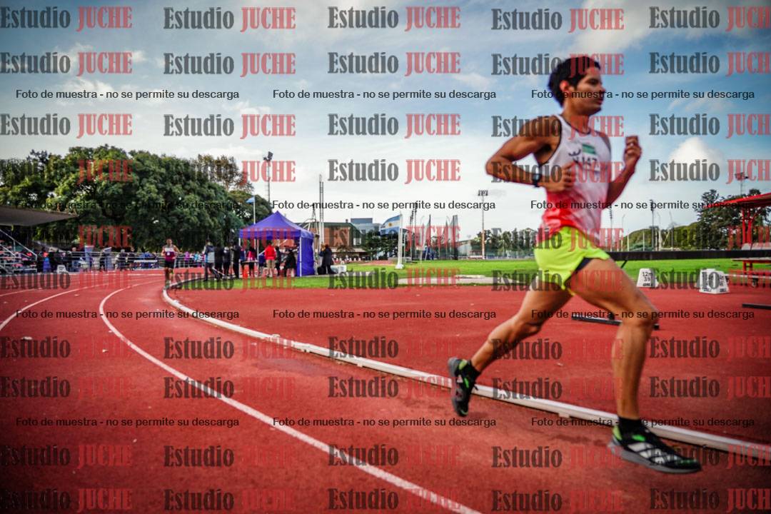 Fotos de los 3000 m llanos de varones