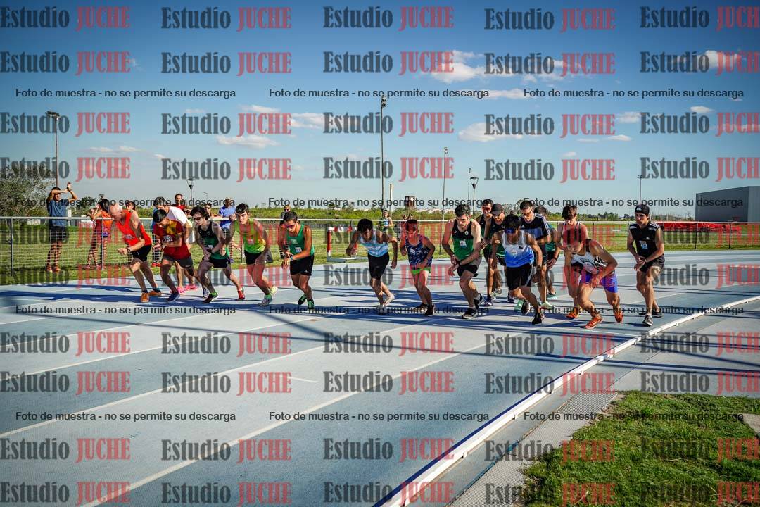 Fotos de los 1500 m llanos de varones