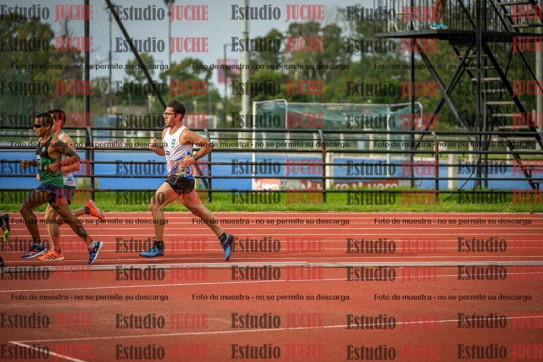 Fotos de los 3000 m llanos de varones