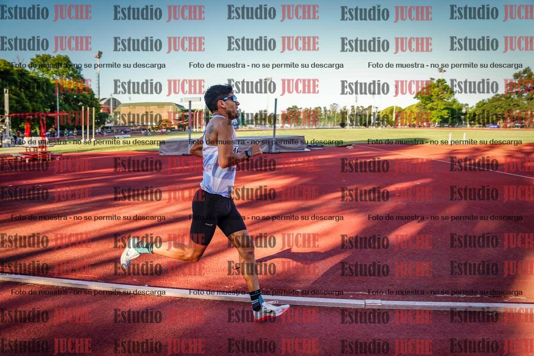 Fotos de los 3000 m llanos de varones
