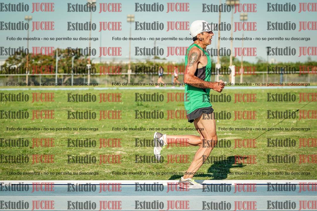 Fotos de los 3000 m llanos de varones